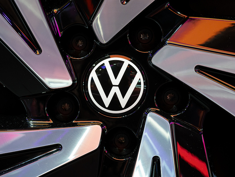 Több százezer autót hív vissza a Volkswagen