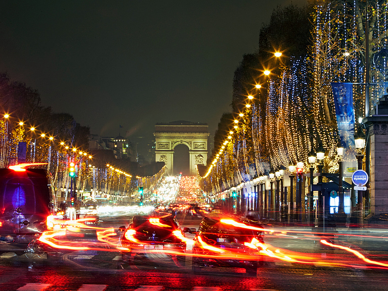 A francia kormány garanciával segíti a nagyvállalatok energiabeszerzését