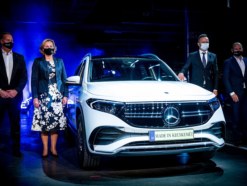 A Mercedes-Benz elektromos gyártásra állítja át üzemeit