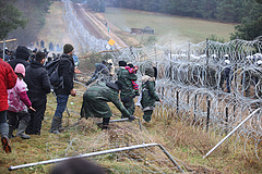Belarus-lengyel határválság: annyit közöltek, tárgyalnak