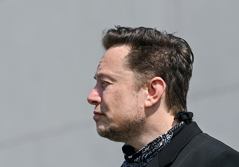 Elon Musk egy nap alatt keresett 34 milliárd dollárt