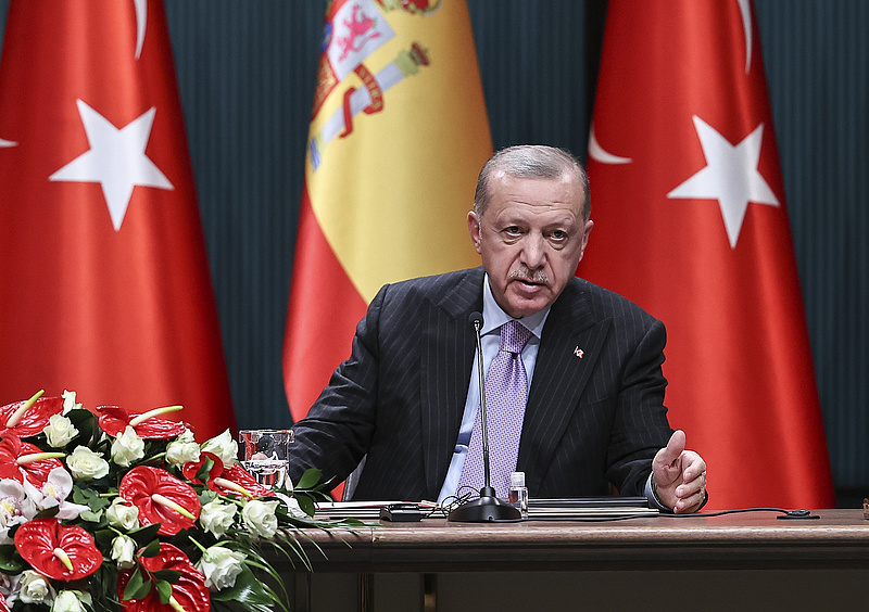 Erdogan is elkapta a koronavírus-fertőzést
