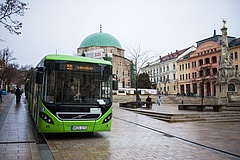 Pécsi buszper: a vád szerint kenőpénz, a vádlott szerint lottónyeremény