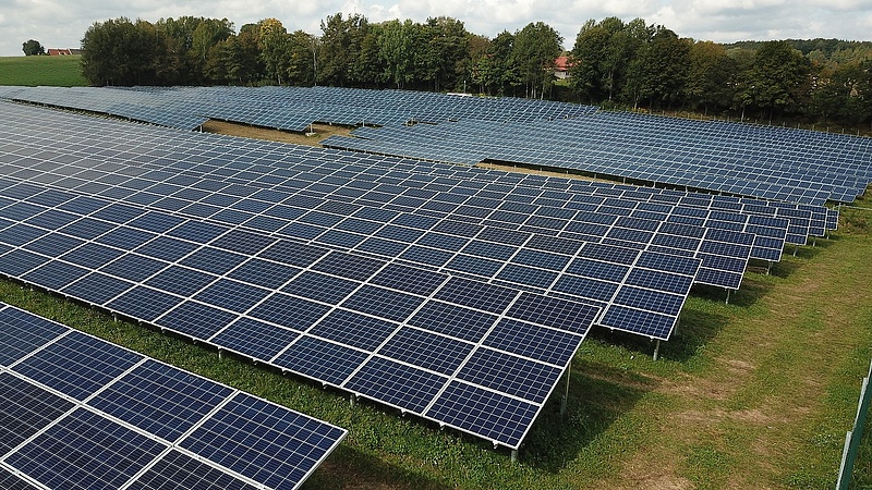 Jókora napelempark épül magyarlakta területen Romániában