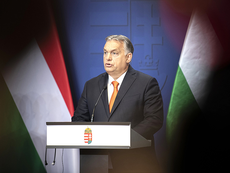 Ellenzék: Orbán Viktor gazdaság- és társadalompolitikája megbukott