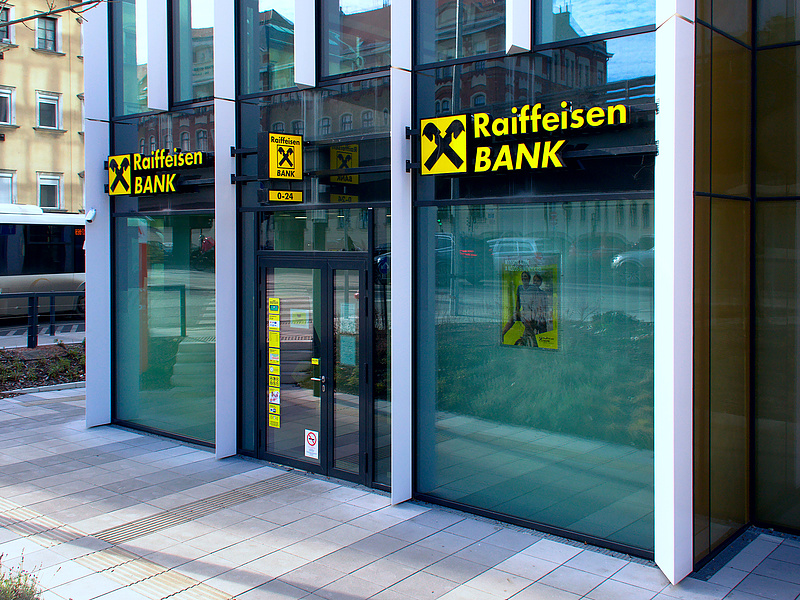 Megbüntette az MNB a Raiffeisen biztosításközvetítőjét