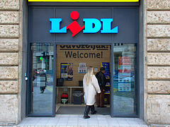 A magyar Lidl is elkezdte, átalakulnak a boltok