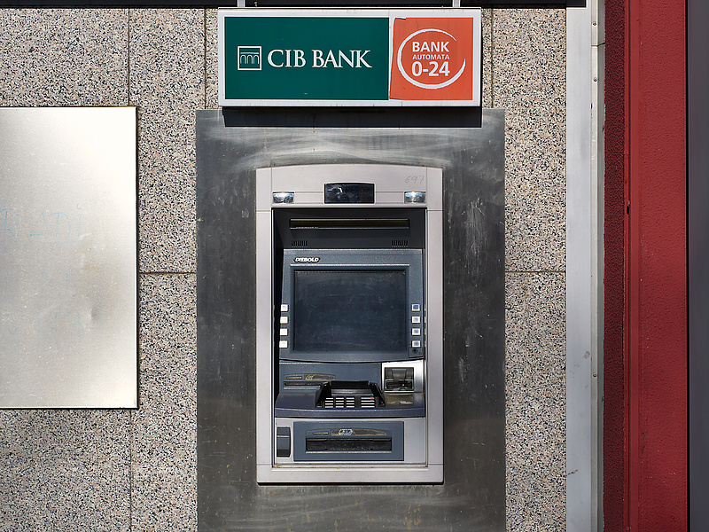 Nagy leállás lesz a CIB Banknál
