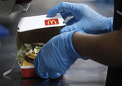 Megtette a McDonald's, amit vártak tőle: bezárja oroszországi üzleteit
