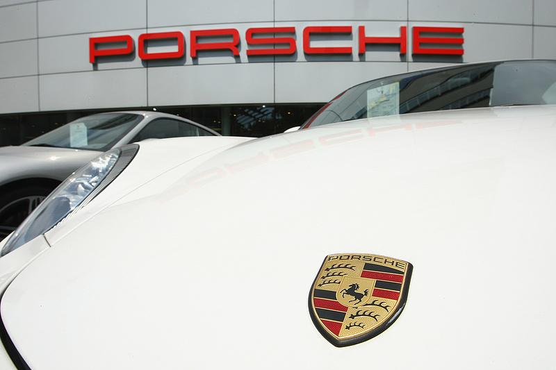 A Porsche megmentette a németeket az orosz-ukrán tőzsdei pusztítás után
