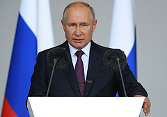 Putyin: a neonácik emberi pajzsként használják a menekülőket