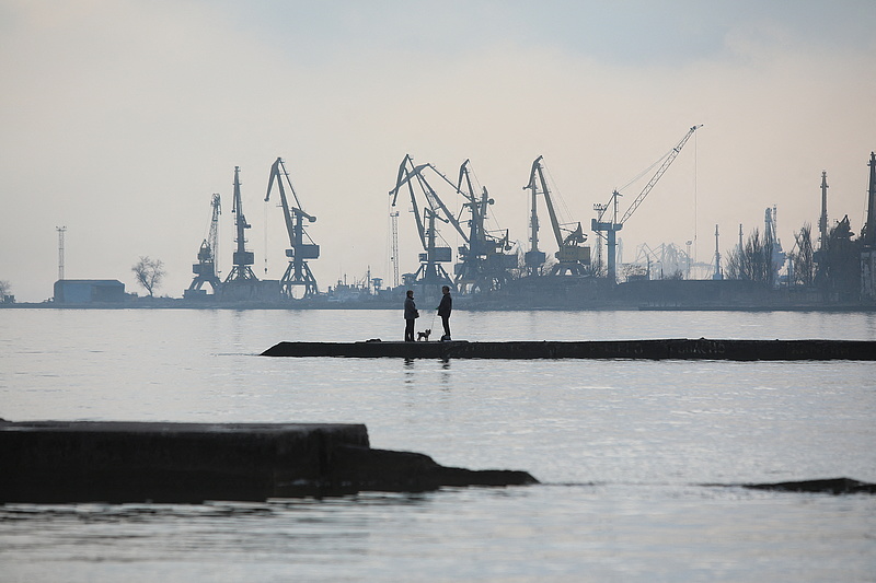 Ukrán-orosz háború: megbénították a hajóforgalmat a térségben