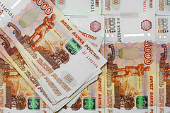 Putyin kiterjesztené a rubelalapú elszámolást, kiszorítaná a dollárt és az eurót