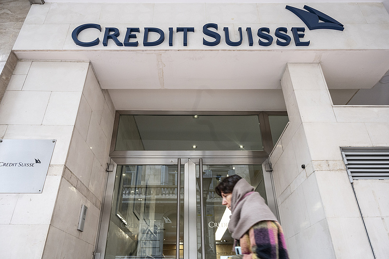 Hatalmas büntetést vállalt a Credit Suisse