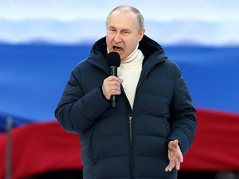 Egy friss videó Putyinról újra elindította a találgatásokat: milyen betegségben szenved?