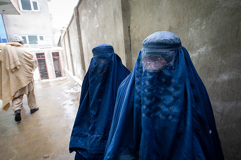 Komolynak mondott panaszok merültek fel az afgán nők öltözködésével kapcsolatban