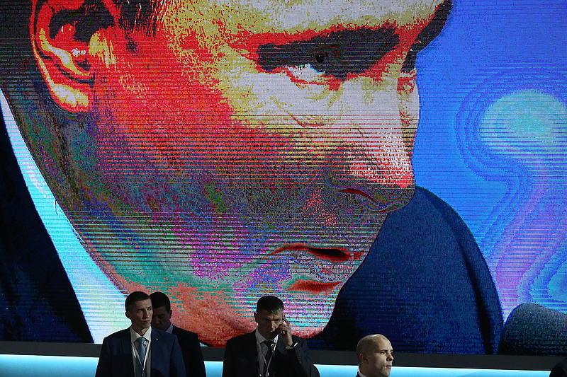 Méregetik a keselyűk Putyin hagyatékát