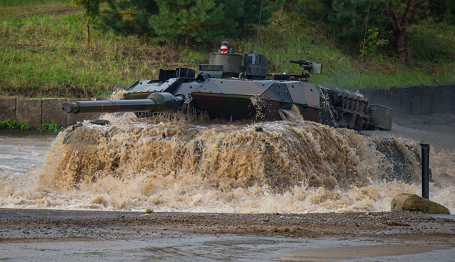 Leopard 2A6 harckocsi