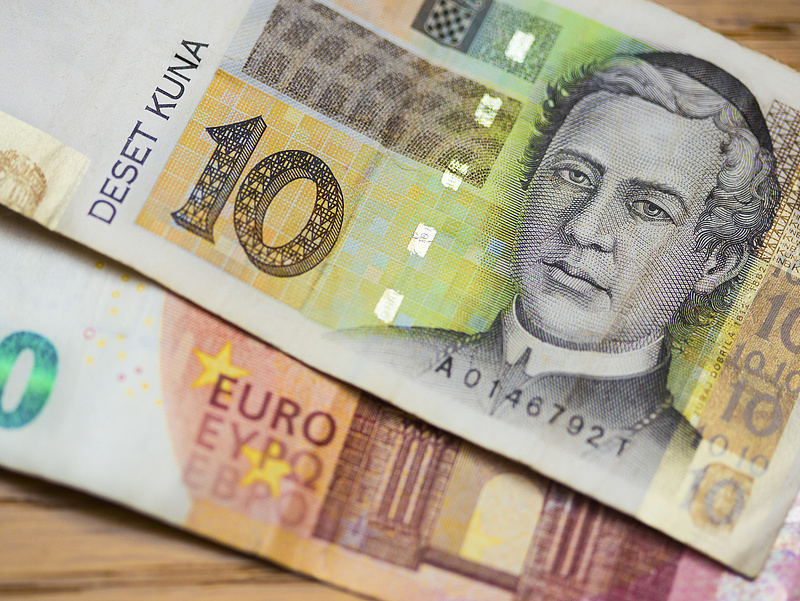 Mától euróval fizethetünk Horvátországban kuna helyett