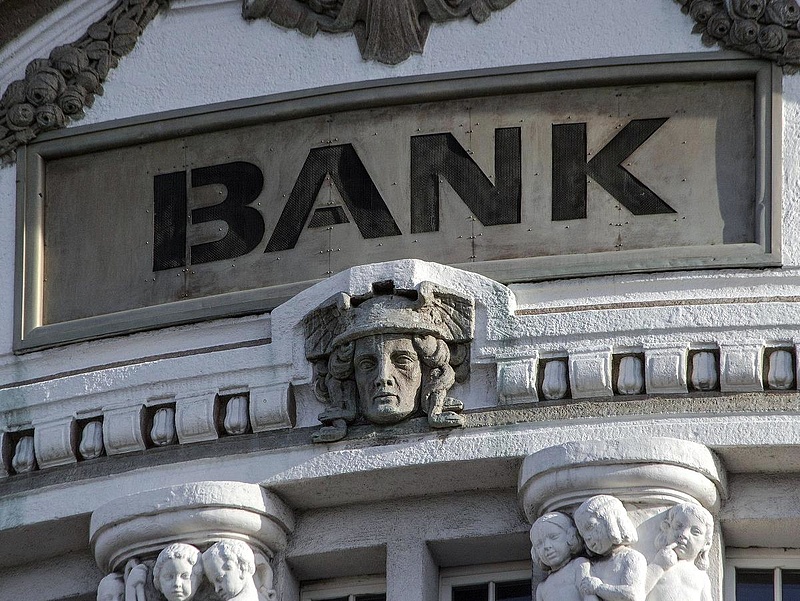 Fordulatot hozott az újév a bankokban: így változnak a hitelek