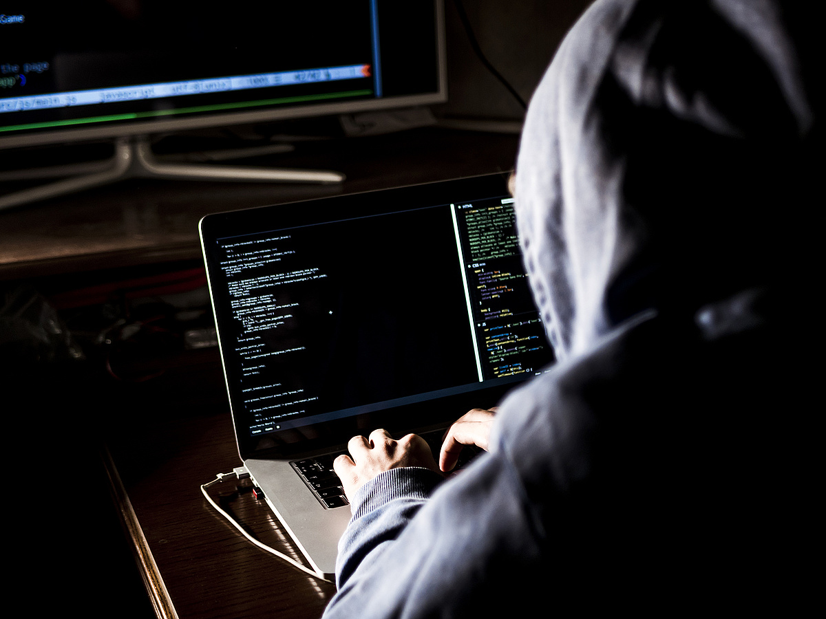 Υπάρχουν περιπτώσεις όπου το σκάνδαλο υποκλοπών spyware οδηγεί σε έρευνα του Ανωτάτου Δικαστηρίου