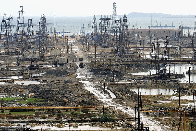 A világpiaci ár feléért tudja csak eladni a kőolajat Oroszország