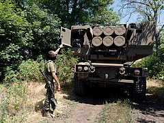 Újabb fegyvereket, lőszereket küld Ukrajnába az amerikai külügy
