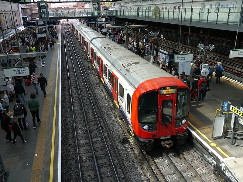 Ilyen egy valódi sztrájk: csak minden ötödik vonat közlekedik Nagy-Britanniában
