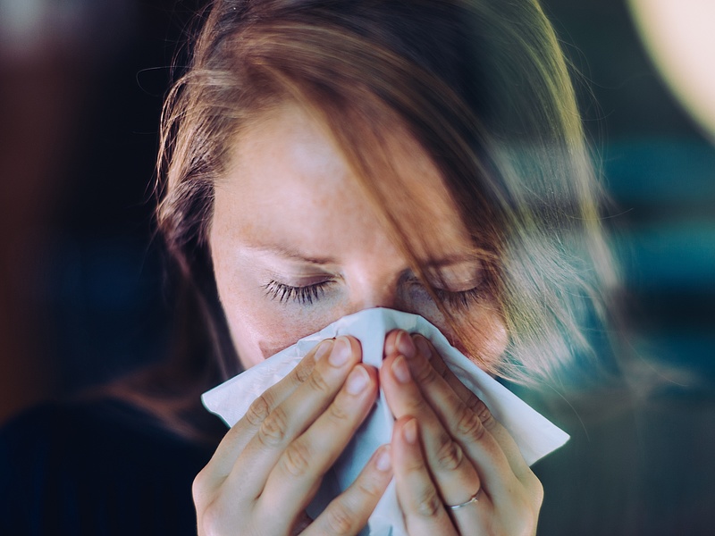 Köhögés, prüszkölés, láz: 13 ezren fordultak orvoshoz influenzaszerű tünetekkel