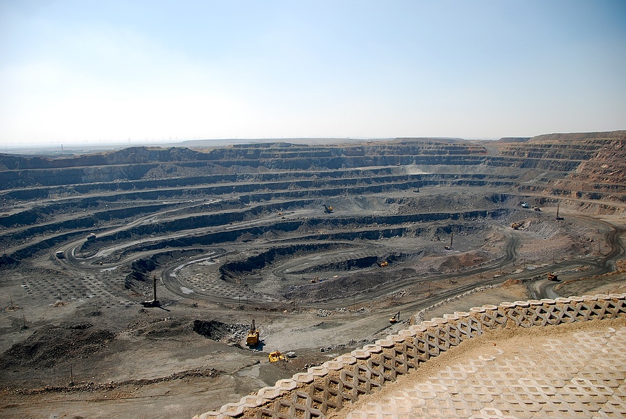 Ritkaföldfém bánya Kínában