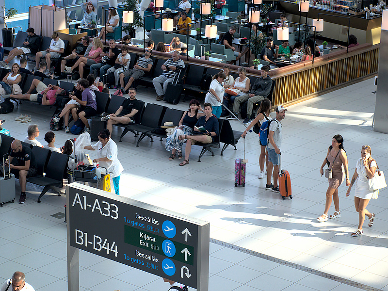 Egyre távolabb a járvány előtti csúcsforgalomtól a Budapest Airport