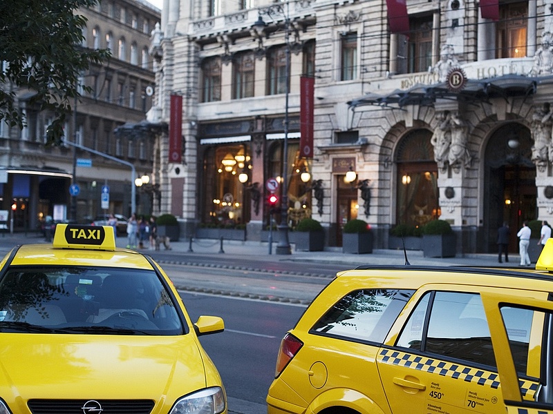 Orbán Viktor reagált a taxis összefogásra