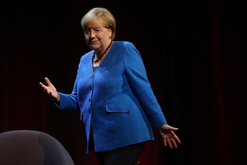 Orosz telefonbetyárok sikeresen rászedték Angela Merkelt