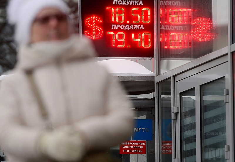 Búcsúzhatnak az oroszok a dollártól: jön a digitális rubel