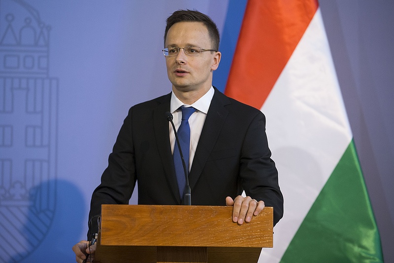 Szijjártó Péter szerint hazugságokat terjesztenek Magyarországról