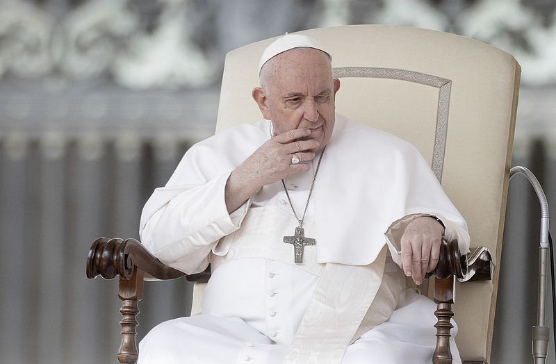 Egyházon belüli visszaélések: Ferenc pápa ismét odacsapott 
