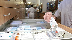 Járvány alatt indított vizsgálatot a gyógyszer nagykereskedők ellen a GVH