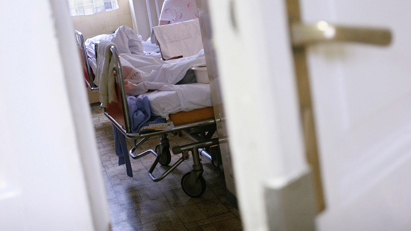 Brutális választásra kényszerítik a kórházi vezetőket