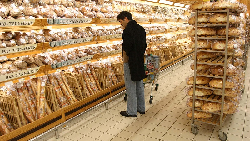 Nincs menekvés: hasonló még nem történt a magyar boltokban az alapvető élelmiszernél