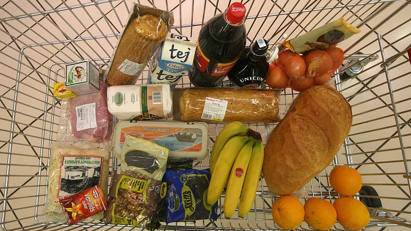 Többen lopnak ételt a boltokból a magas infláció miatt
